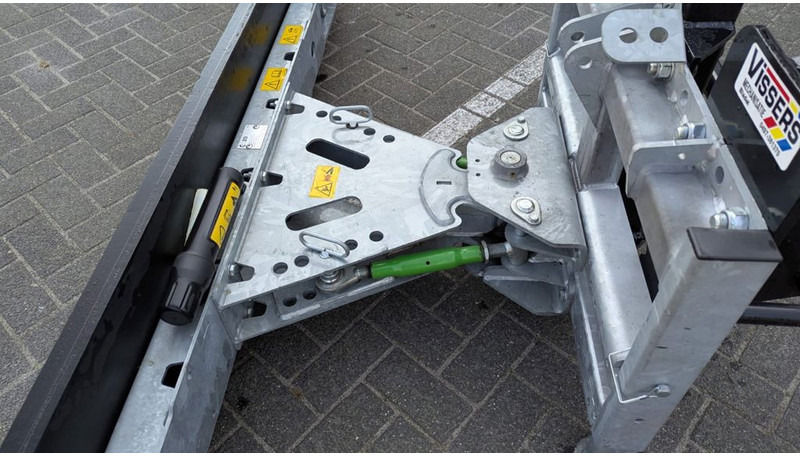 Zocon Rubberschuif 2.80 mtr Giant + 3-punts - Livestock equipment: picture 4 Zocon Rubberschuif 2.80 mtr Giant + 3-punts - Livestock equipment: picture 4