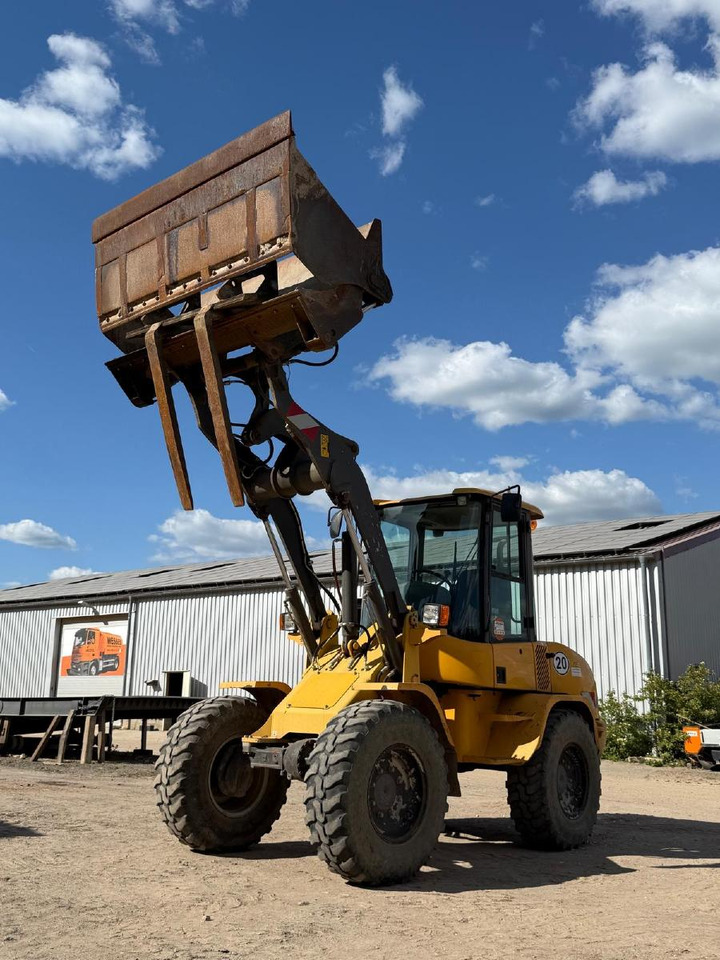 Volvo L 30 B-Z/K incl. 3-1shovel and fork - Wheel loader: picture 3 Volvo L 30 B-Z/K incl. 3-1shovel and fork - Wheel loader: picture 3