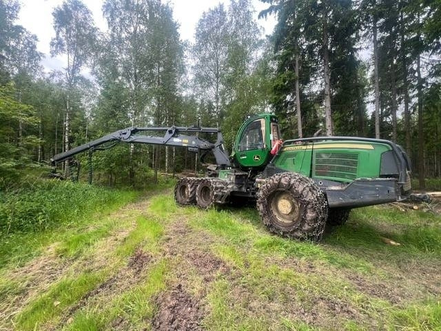 John Deere 1170 G - Forestry harvester: picture 3 John Deere 1170 G - Forestry harvester: picture 3