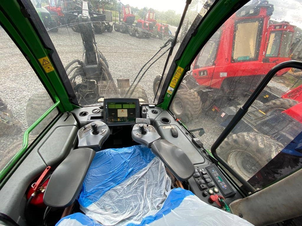 Forestry harvester John Deere 1470 E: picture 11 Forestry harvester John Deere 1470 E: picture 11