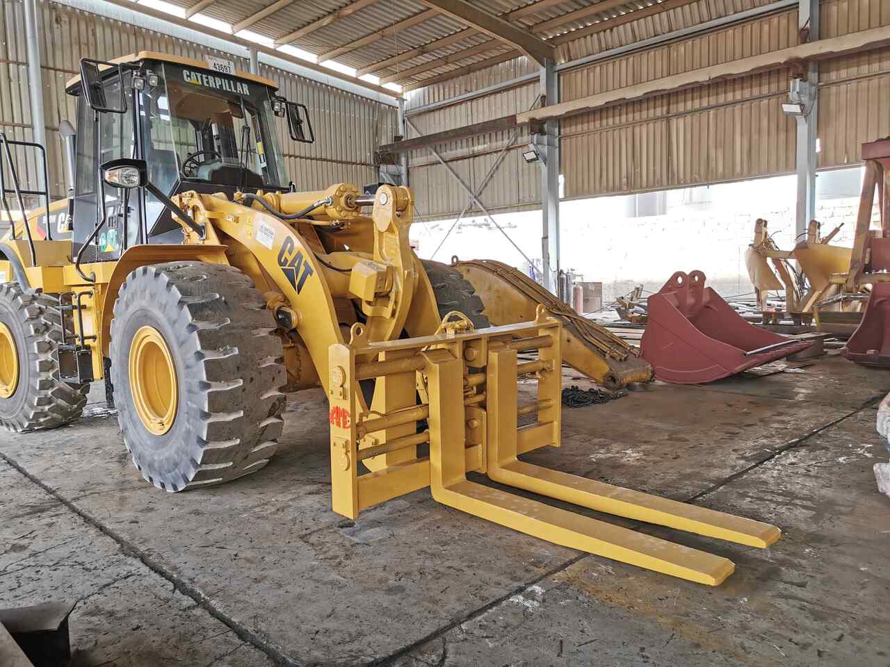 AME Hydraulic Pallet Fork - Forks for Wheel loader: picture 4 AME Hydraulic Pallet Fork - Forks for Wheel loader: picture 4