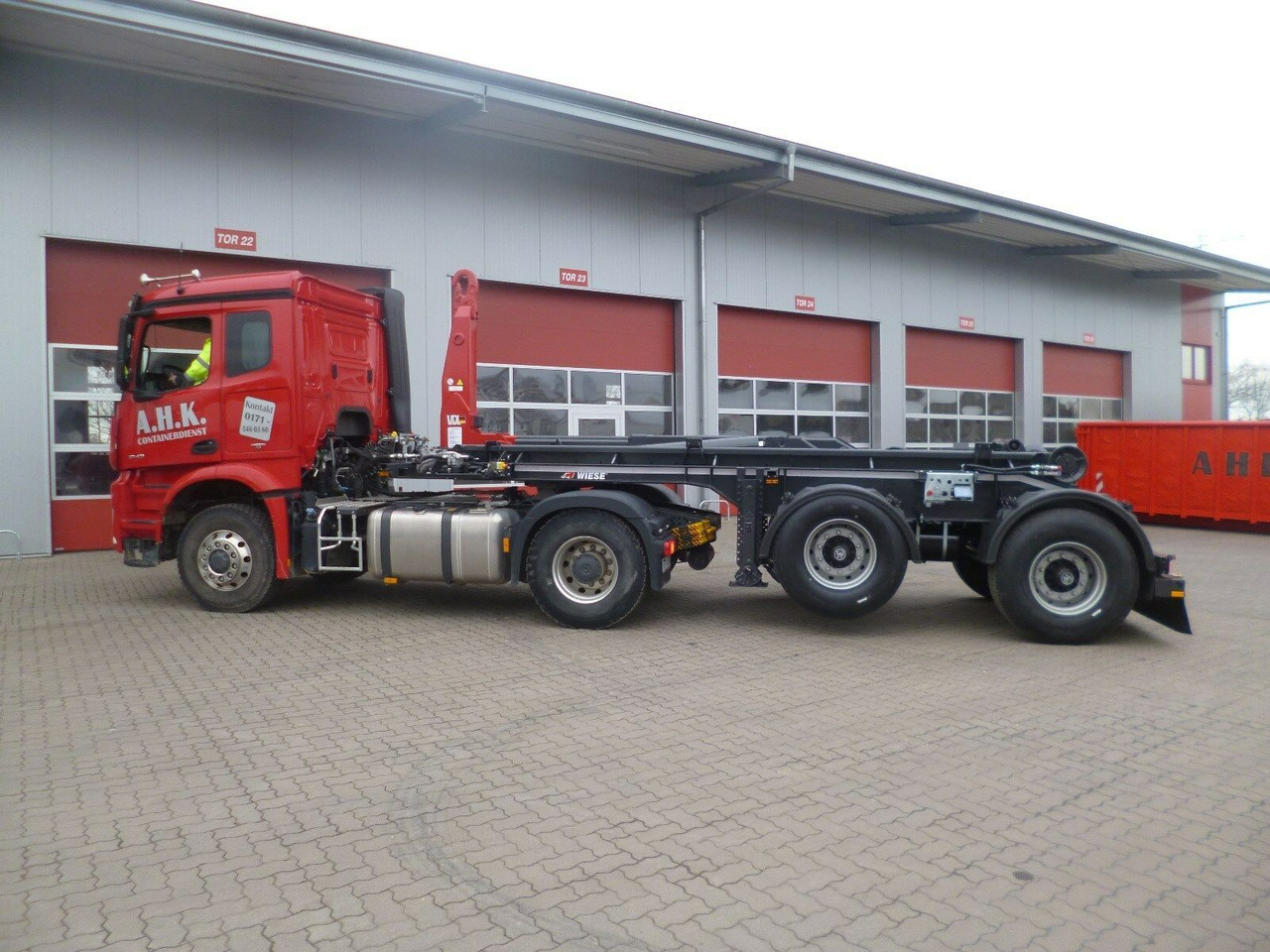 Auflieger Abrollkipper Hakenlift Agrar - Container transporter/ Swap body semi-trailer: picture 5 Auflieger Abrollkipper Hakenlift Agrar - Container transporter/ Swap body semi-trailer: picture 5