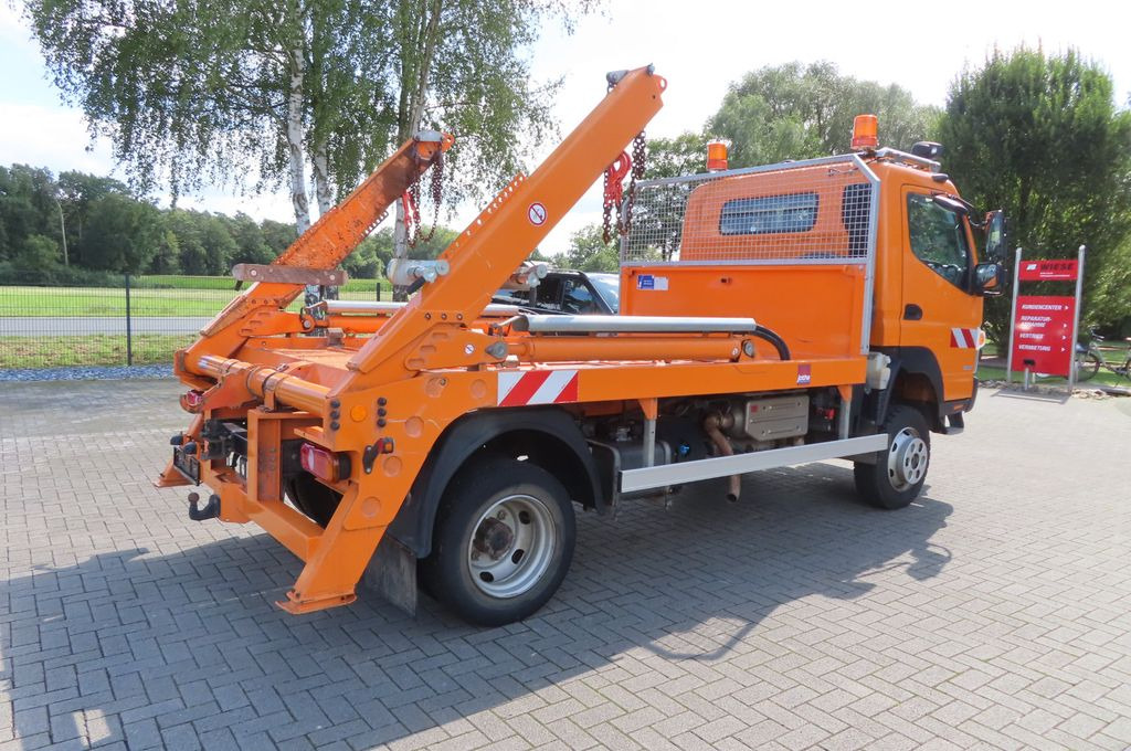 FUSO Canter 6 C 18 4x4 Kommunal Winterdienst - Skip loader truck: picture 2 FUSO Canter 6 C 18 4x4 Kommunal Winterdienst - Skip loader truck: picture 2