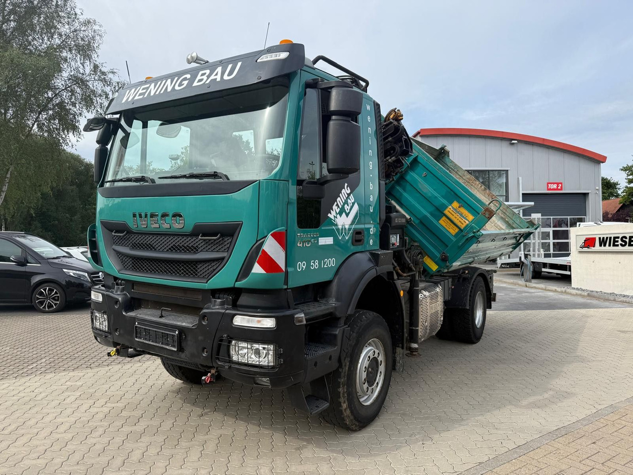Iveco AD190 T/W Trakker 410 4x4 Allrad Kran KipperHIAB - Tipper, Crane truck: picture 1 Iveco AD190 T/W Trakker 410 4x4 Allrad Kran KipperHIAB - Tipper, Crane truck: picture 1