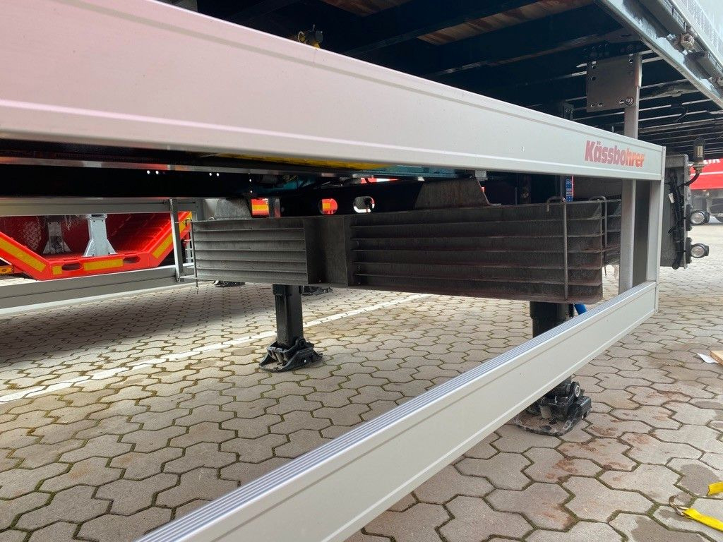 New Dropside/ Flatbed semi-trailer Kässbohrer Bordwandauflieger Twistlocks: picture 9