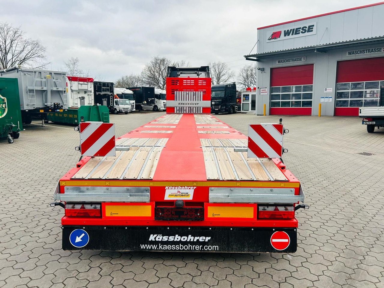 Kässbohrer SPS Mega Schwerlast Plattform - Dropside/ Flatbed semi-trailer: picture 5 Kässbohrer SPS Mega Schwerlast Plattform - Dropside/ Flatbed semi-trailer: picture 5