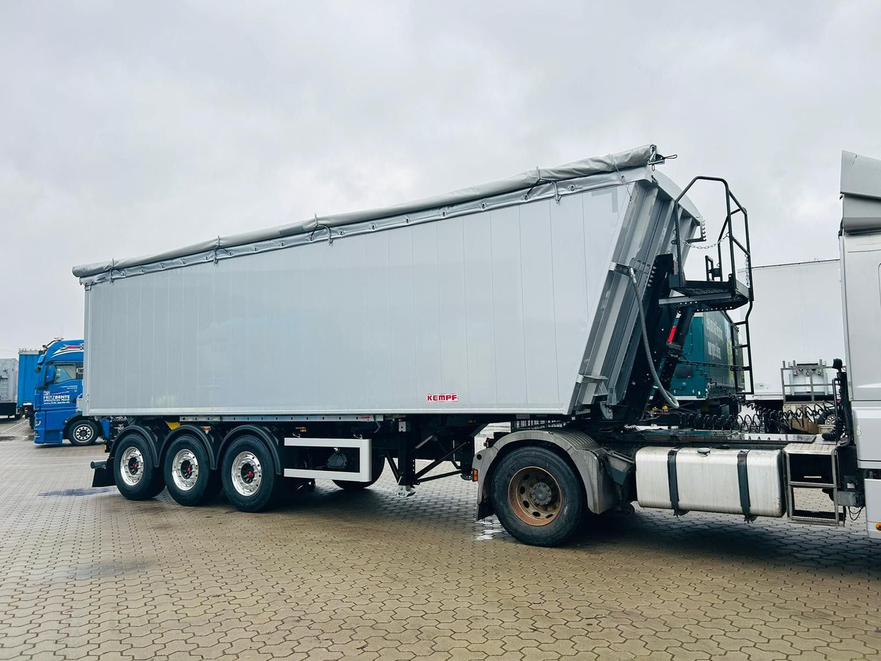 Kempf SKM 36/3 AK Alu Kipper 55 m³ Waschgerät - Tipper semi-trailer: picture 3 Kempf SKM 36/3 AK Alu Kipper 55 m³ Waschgerät - Tipper semi-trailer: picture 3