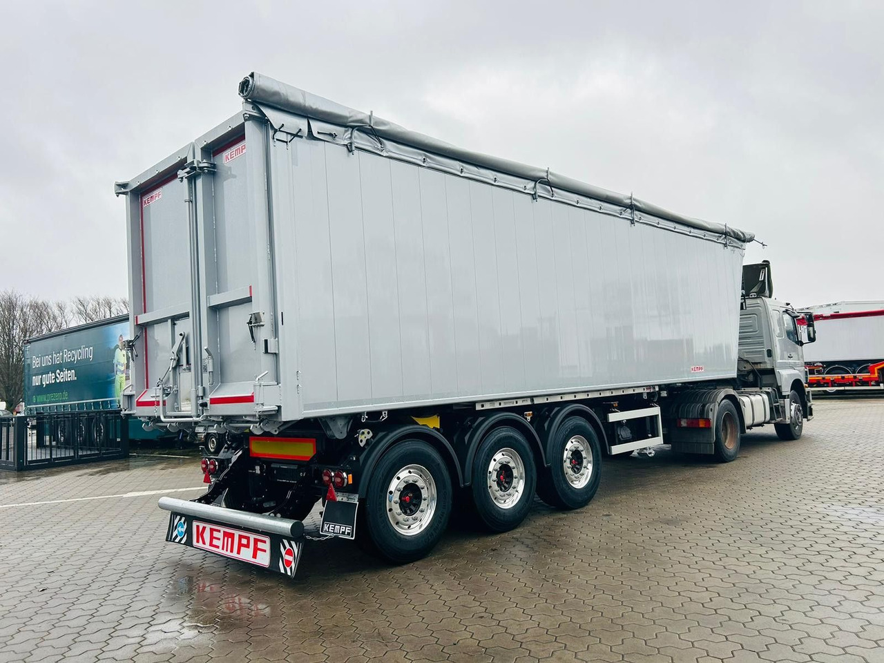 Kempf SKM 36/3 AK Alu Kipper 55 m³ Waschgerät - Tipper semi-trailer: picture 2 Kempf SKM 36/3 AK Alu Kipper 55 m³ Waschgerät - Tipper semi-trailer: picture 2