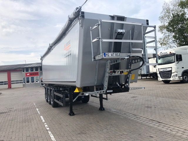 Schmitz Cargobull Kipper 52m³ mit gekröpftem Chassis - Tipper semi-trailer: picture 2 Schmitz Cargobull Kipper 52m³ mit gekröpftem Chassis - Tipper semi-trailer: picture 2