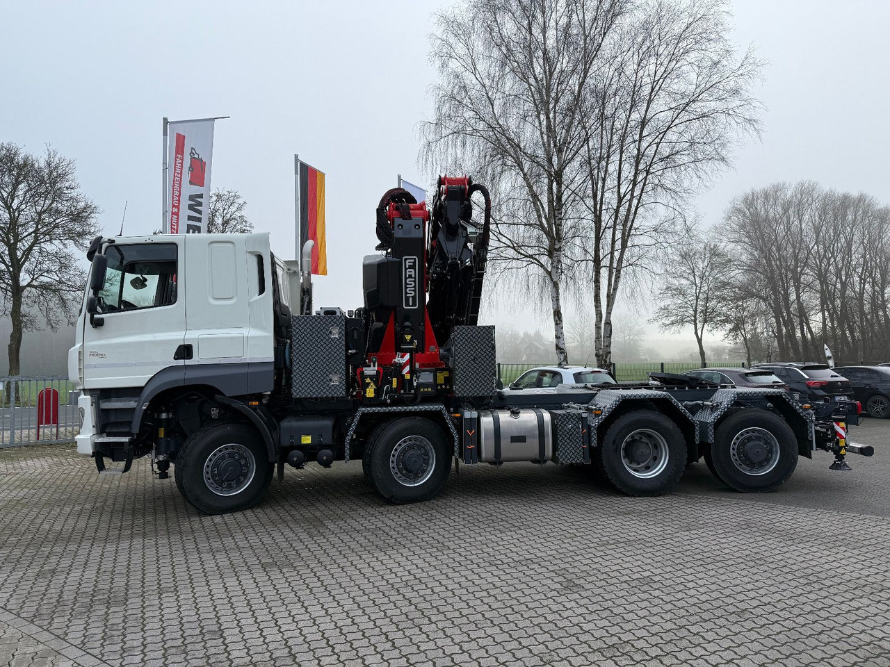 Tatra 41.500 8x8 Phoenix Fassi F710 Kran - Dropside/ Flatbed truck, Crane truck: picture 5 Tatra 41.500 8x8 Phoenix Fassi F710 Kran - Dropside/ Flatbed truck, Crane truck: picture 5