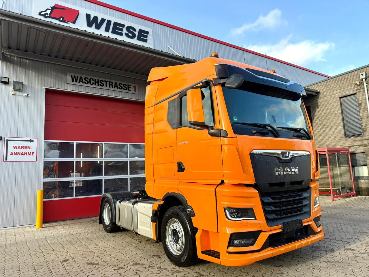 MAN TGX 18.510 23.000km!! Top Zustand - Tractor unit: picture 1 MAN TGX 18.510 23.000km!! Top Zustand - Tractor unit: picture 1