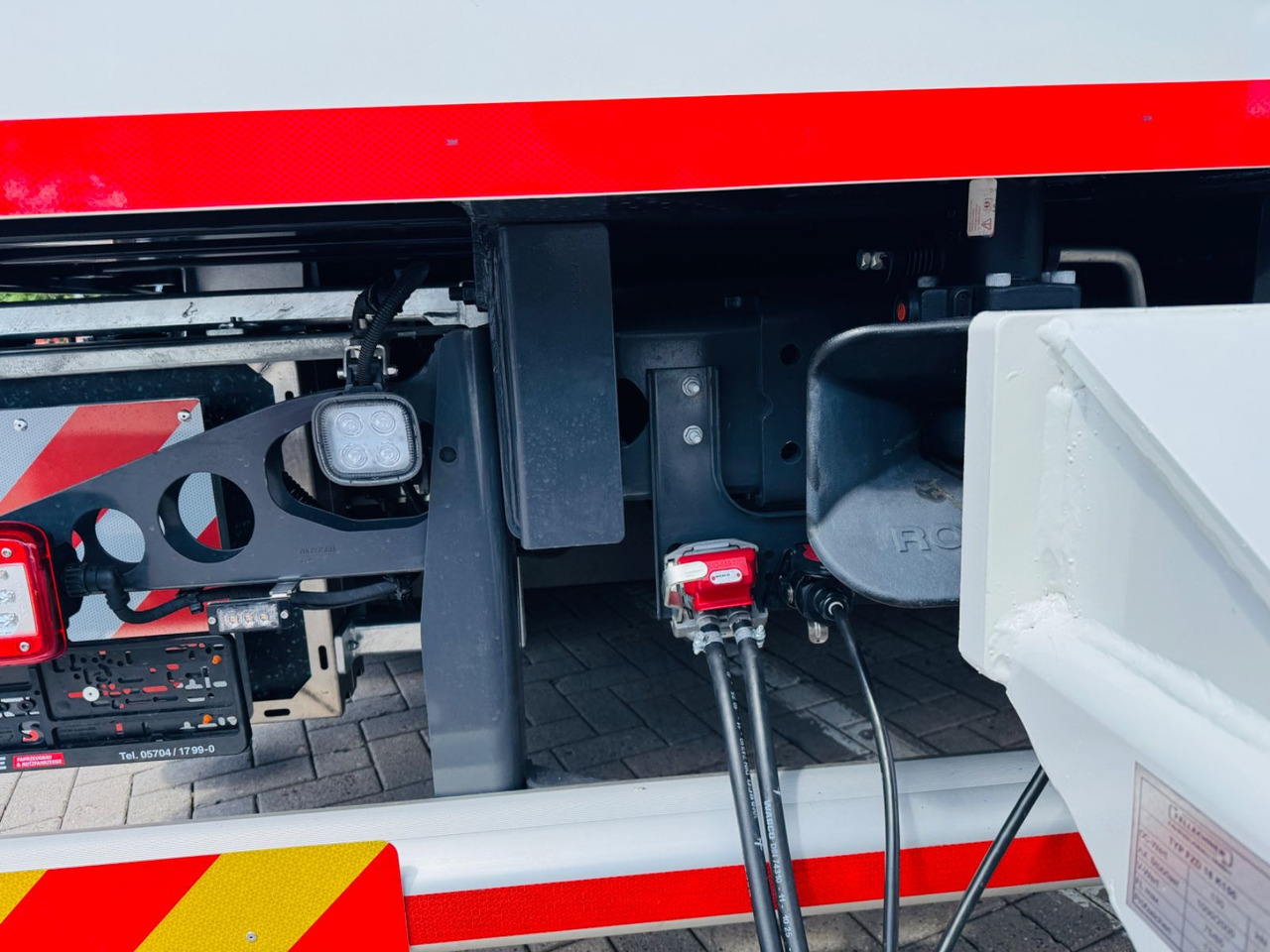 Volvo FH540 6x2 Containerpritsche mit F545RA.2.26 - Truck, Crane truck: picture 3 Volvo FH540 6x2 Containerpritsche mit F545RA.2.26 - Truck, Crane truck: picture 3