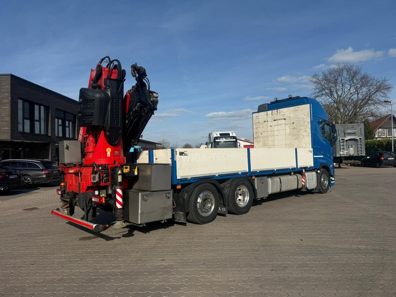 Volvo FH 500 6x2 Container Pritsche Fassi F455 Kran - Crane truck, Dropside/ Flatbed truck: picture 3 Volvo FH 500 6x2 Container Pritsche Fassi F455 Kran - Crane truck, Dropside/ Flatbed truck: picture 3