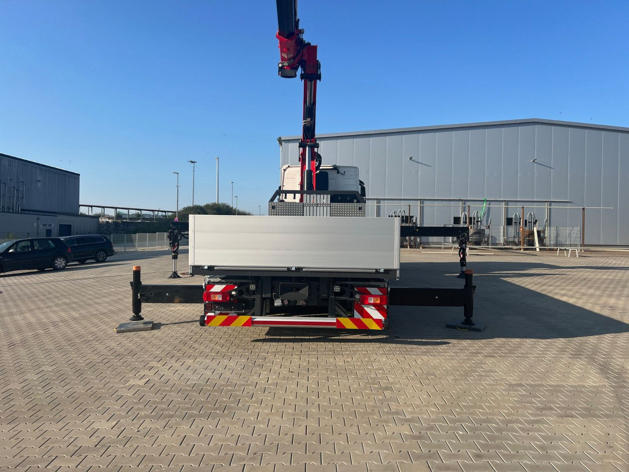 Volvo FH 500 8x2 Kran F710 RA2.26 - Crane truck: picture 4 Volvo FH 500 8x2 Kran F710 RA2.26 - Crane truck: picture 4