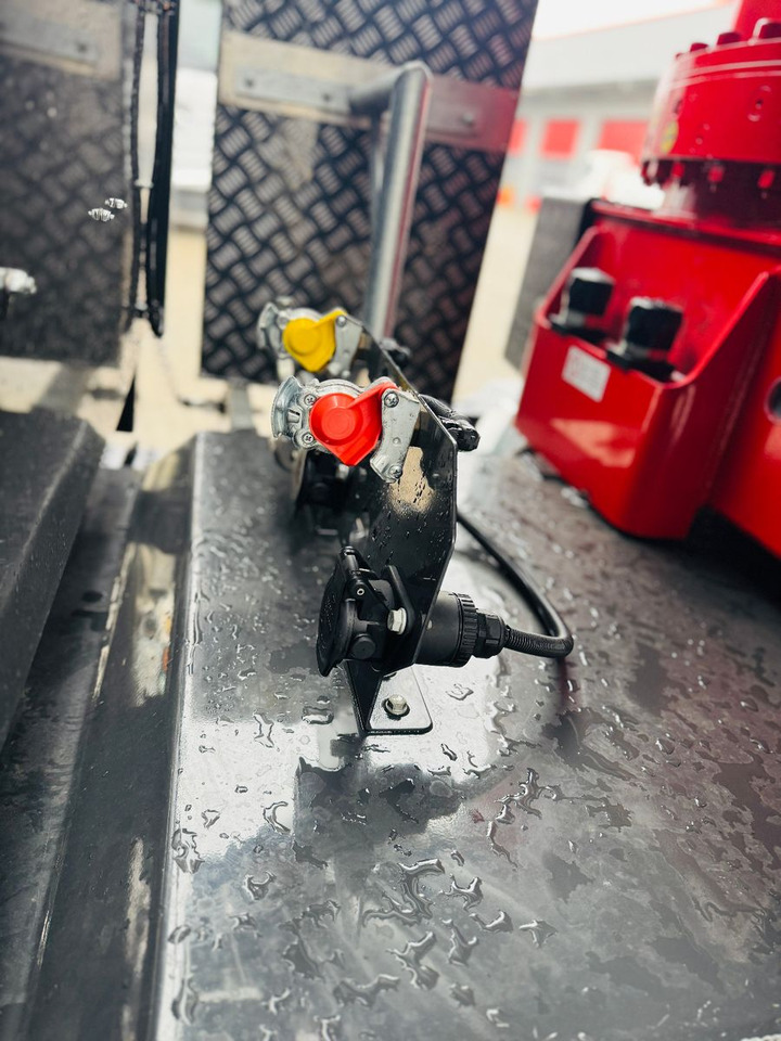 Dropside/ Flatbed truck, Crane truck Volvo FH 500 8x4 Kran F710 RA2.27 Jib & Winde Sofort: picture 12