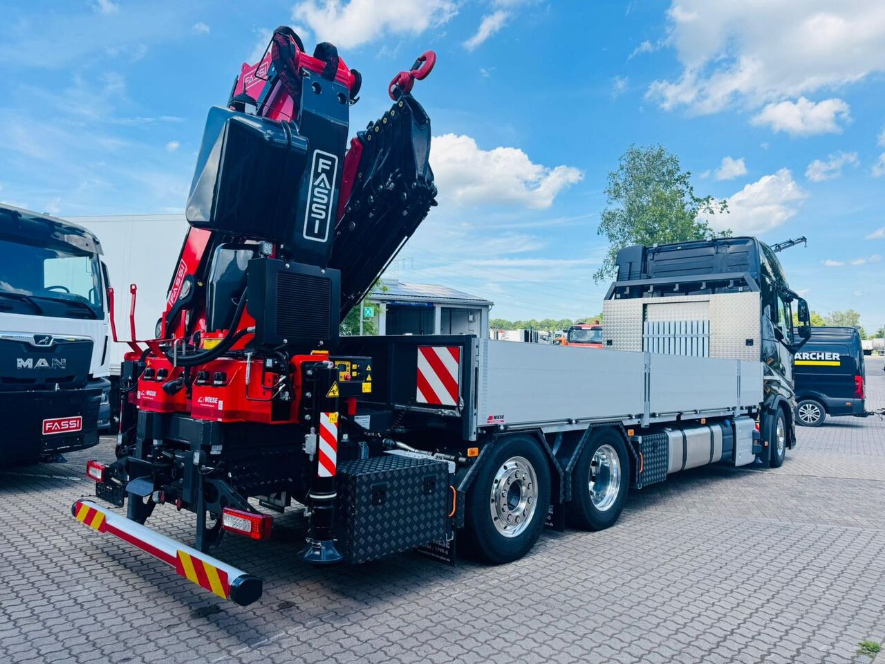 Volvo FH 540 6x2 Container Fassi F545 Heck 360° 100% - Dropside/ Flatbed truck, Crane truck: picture 1 Volvo FH 540 6x2 Container Fassi F545 Heck 360° 100% - Dropside/ Flatbed truck, Crane truck: picture 1