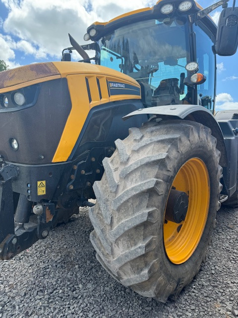JCB 4220 fastrac - Farm tractor: picture 1 JCB 4220 fastrac - Farm tractor: picture 1