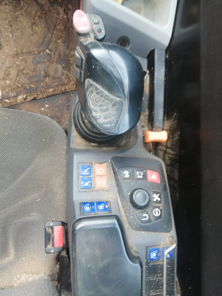 MANITOU 630 105 - Farm tractor: picture 4 MANITOU 630 105 - Farm tractor: picture 4