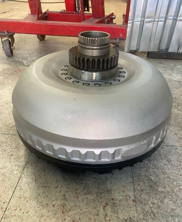 Volvo F12 VT2506 ,PT P2606 ( ) VOE11418972 Volvo VOLVO F12 FL12 FM9 FM12 11418972 articulated dump - Transmission for Articulated dumper: picture 3 Volvo F12 VT2506 ,PT P2606 ( ) VOE11418972 Volvo VOLVO F12 FL12 FM9 FM12 11418972 articulated dump - Transmission for Articulated dumper: picture 3