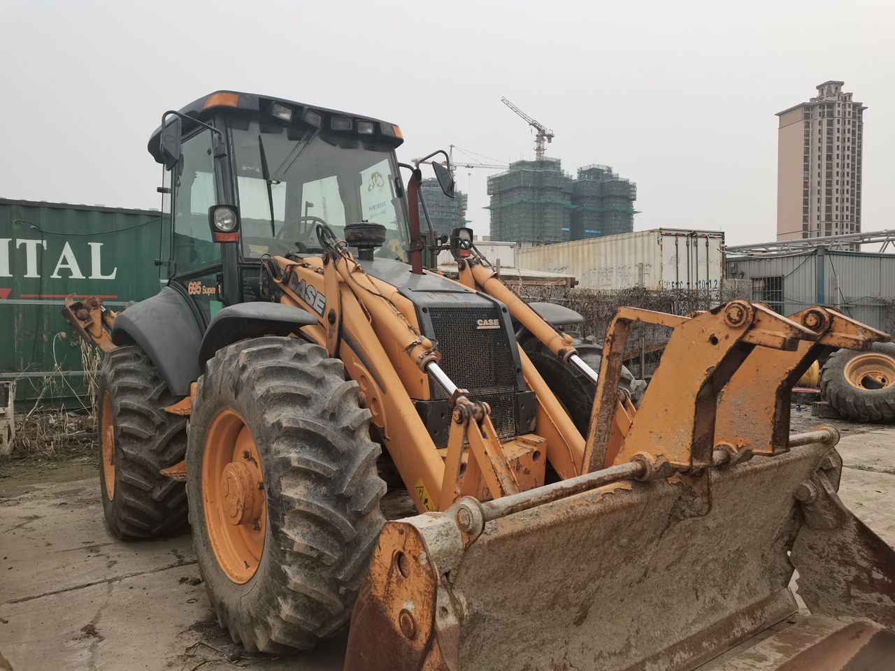 CASE 695 - Backhoe loader: picture 3 CASE 695 - Backhoe loader: picture 3