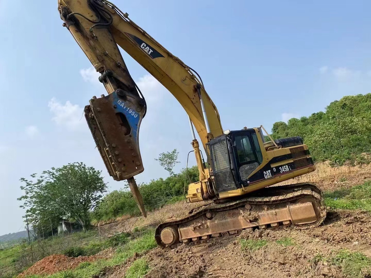 CATERPILLAR 345B - Crawler excavator: picture 2 CATERPILLAR 345B - Crawler excavator: picture 2