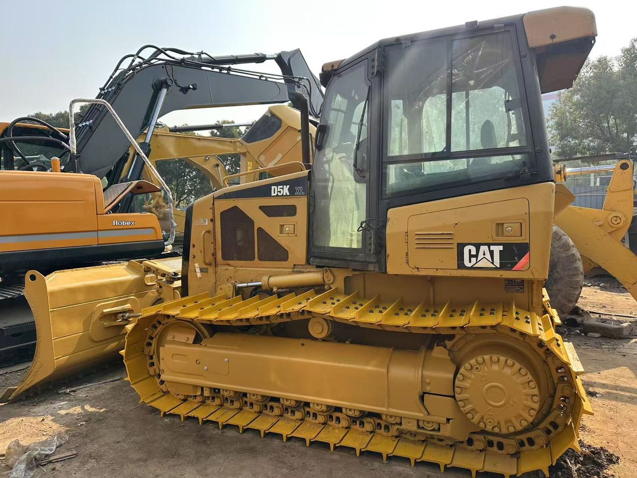 CATERPILLAR D5K - Bulldozer: picture 1 CATERPILLAR D5K - Bulldozer: picture 1