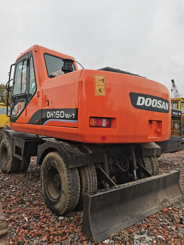 DOOSAN DH150W-7 - Wheel excavator: picture 4 DOOSAN DH150W-7 - Wheel excavator: picture 4