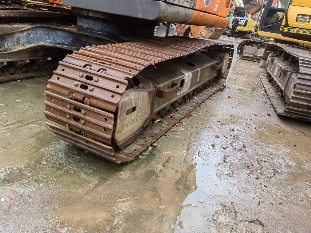 HITACHI Crawler excavator ZX135US - Crawler excavator: picture 4 HITACHI Crawler excavator ZX135US - Crawler excavator: picture 4