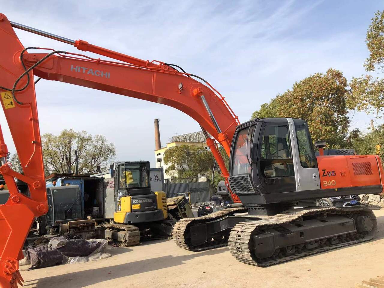 HITACHI ZX240 - Crawler excavator: picture 2 HITACHI ZX240 - Crawler excavator: picture 2