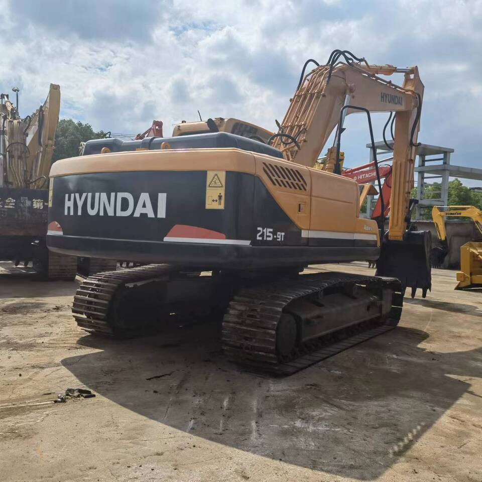 HYUNDAI R215-9T - Crawler excavator: picture 3 HYUNDAI R215-9T - Crawler excavator: picture 3