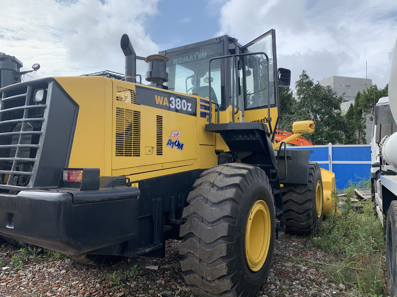 KOMATSU WA380 - Wheel loader: picture 1 KOMATSU WA380 - Wheel loader: picture 1