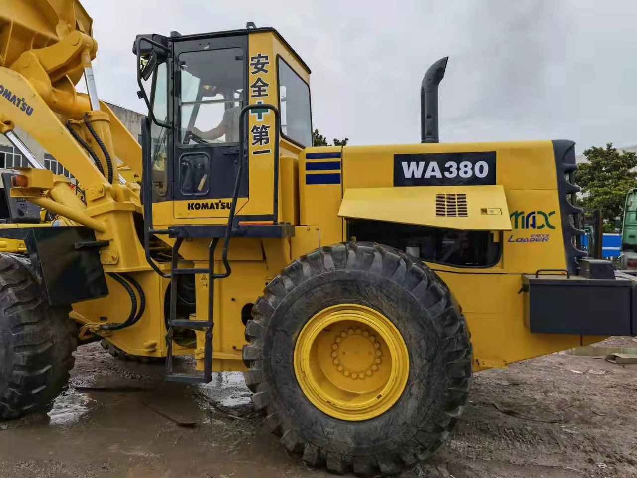 KOMATSU WA380 - Wheel loader: picture 3 KOMATSU WA380 - Wheel loader: picture 3