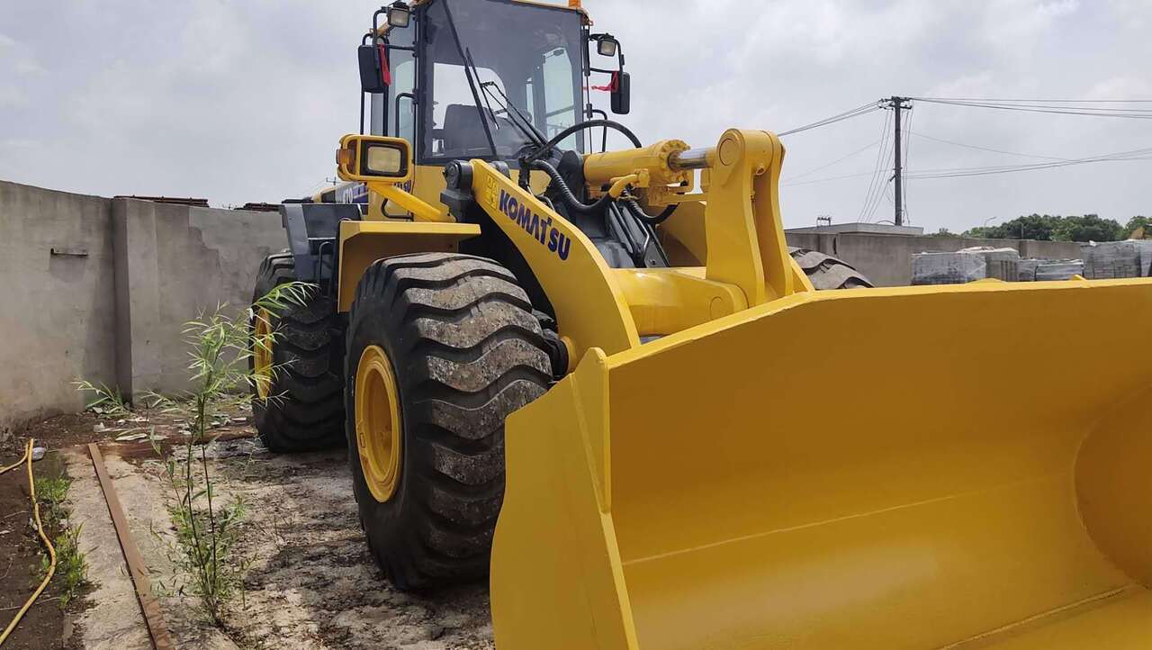 KOMATSU WA470-3 - Wheel loader: picture 3 KOMATSU WA470-3 - Wheel loader: picture 3