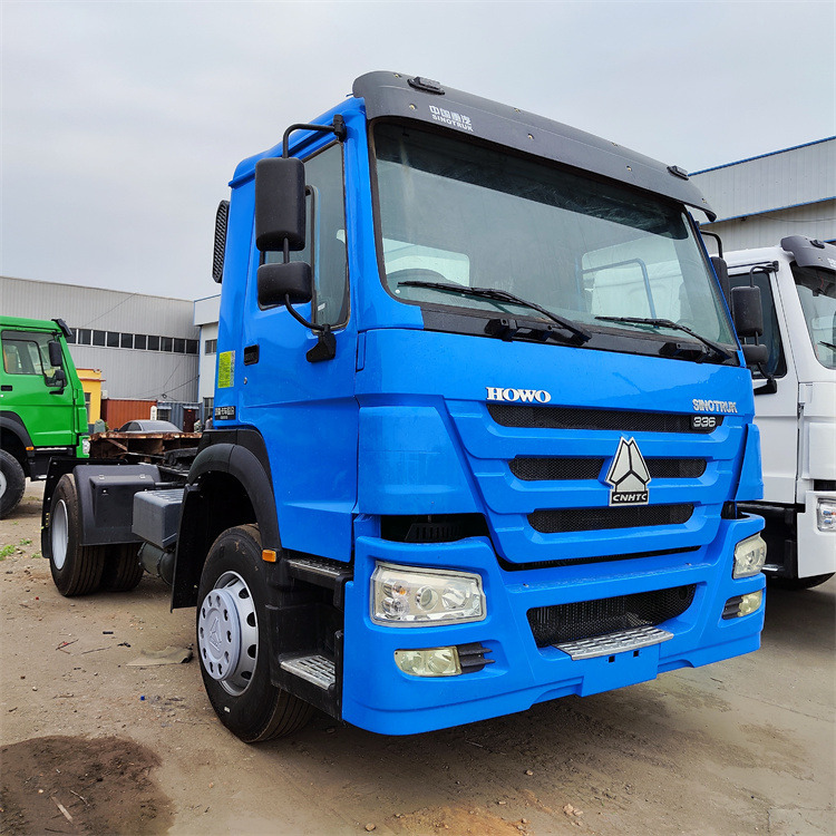 HOWO HOWO 6x4 336 truck tractors-blue - Tractor unit: picture 2 HOWO HOWO 6x4 336 truck tractors-blue - Tractor unit: picture 2