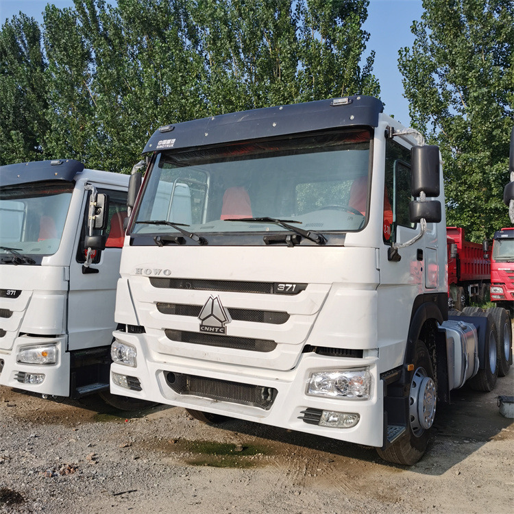 HOWO HOWO-6x4 371hp tractor - Tractor unit: picture 5 HOWO HOWO-6x4 371hp tractor - Tractor unit: picture 5