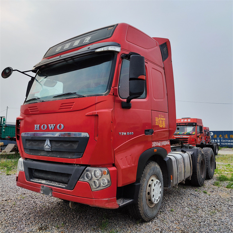 HOWO HOWO T7H-540 tractor -red - Tractor unit: picture 1 HOWO HOWO T7H-540 tractor -red - Tractor unit: picture 1