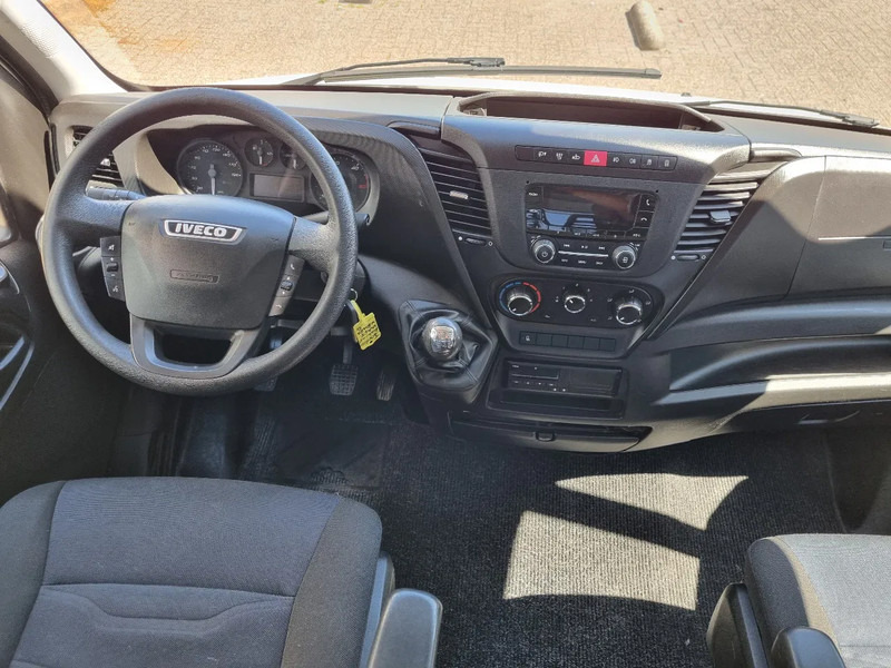 Flatbed van, Combi van Iveco Daily 35C18 3.0D DC 6 zits Open laadbak 4.10m EURO 6: picture 6