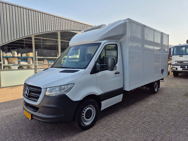Mercedes-Benz Sprinter 316 CDI Kuhlkoffer Thermoking V300MAX st 230V Euro 6D (4) - Refrigerated van: picture 5 Mercedes-Benz Sprinter 316 CDI Kuhlkoffer Thermoking V300MAX st 230V Euro 6D (4) - Refrigerated van: picture 5