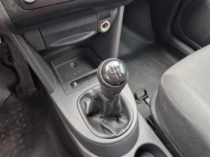 Small van Volkswagen Caddy Maxi 1.6 TDI 75KW Euro 5L Airco: picture 12 Small van Volkswagen Caddy Maxi 1.6 TDI 75KW Euro 5L Airco: picture 12