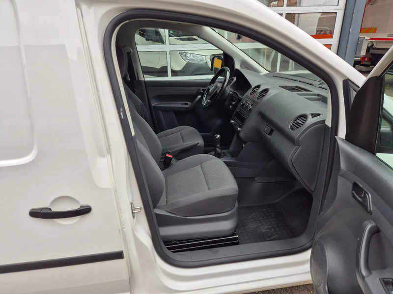 Small van Volkswagen Caddy Maxi 1.6 TDI 75KW Euro 5L Airco: picture 15 Small van Volkswagen Caddy Maxi 1.6 TDI 75KW Euro 5L Airco: picture 15