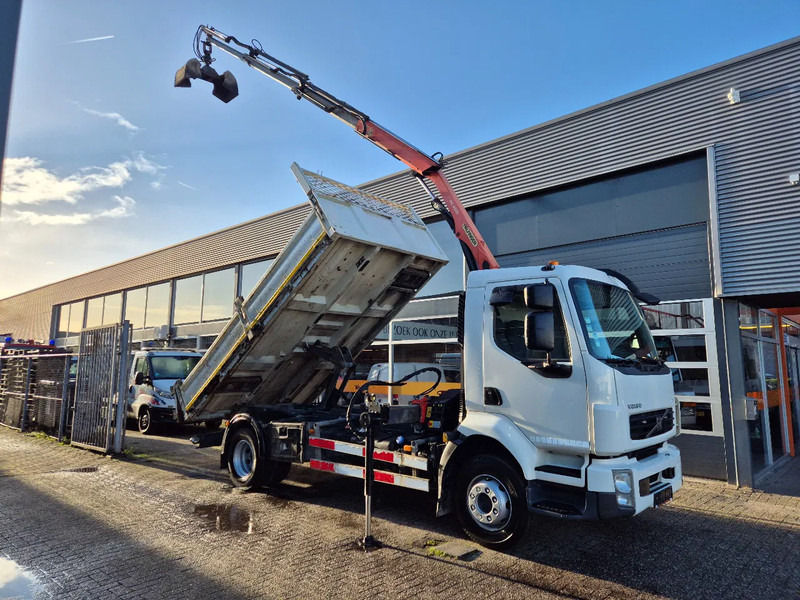 Volvo FL 14.240 Kipper/ Krane Palfinger PK 4501 Remote control/ E5 - Tipper, Crane truck: picture 1 Volvo FL 14.240 Kipper/ Krane Palfinger PK 4501 Remote control/ E5 - Tipper, Crane truck: picture 1