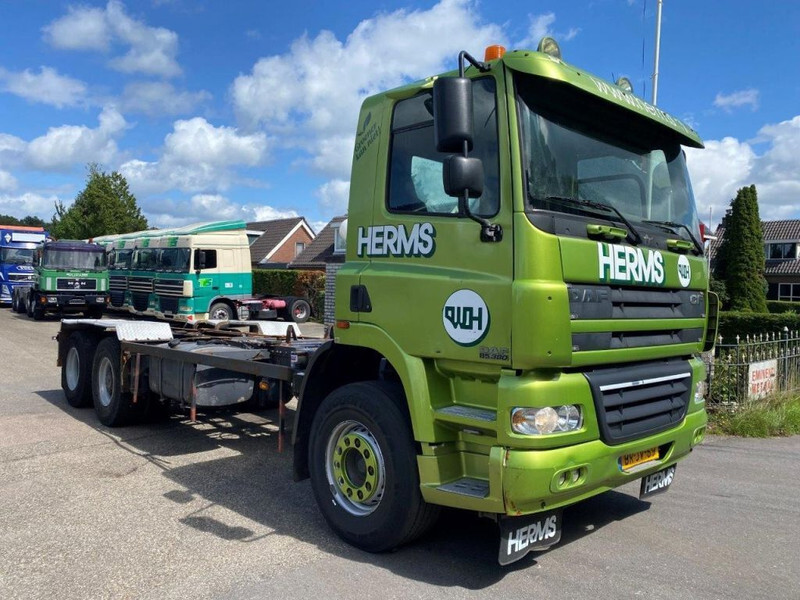 DAF CF 85.380 CF 380 FULL STEEL SPRING HOLLAND TRUCK 380 HP - Cable system truck: picture 3 DAF CF 85.380 CF 380 FULL STEEL SPRING HOLLAND TRUCK 380 HP - Cable system truck: picture 3