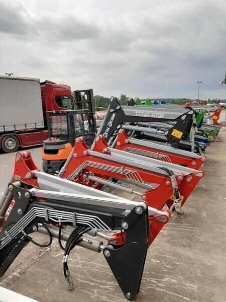 Metal-Technik Frontlader für CASE FARMALL 95A, 105A, 105C / Ładowacz czołowy d - Front loader for tractor: picture 3 Metal-Technik Frontlader für CASE FARMALL 95A, 105A, 105C / Ładowacz czołowy d - Front loader for tractor: picture 3