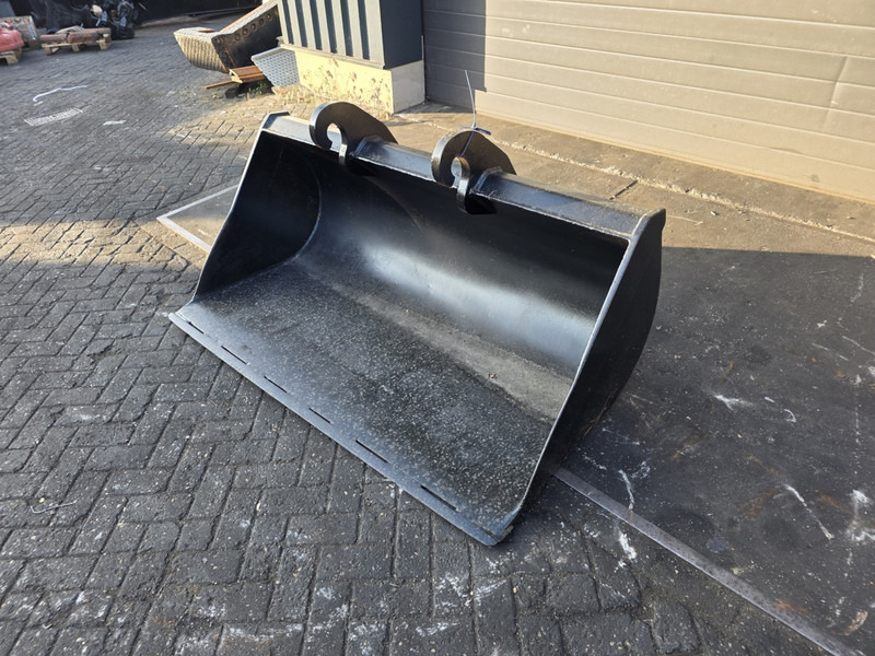 Brede bak slotenbak cw 30 cw40 kofferbak verachtert cw 30 cw40 - Bucket for Construction machinery: picture 3 Brede bak slotenbak cw 30 cw40 kofferbak verachtert cw 30 cw40 - Bucket for Construction machinery: picture 3
