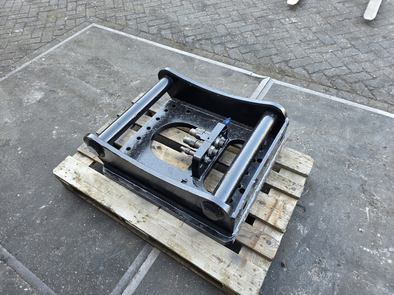 Fuchs fqc sennebogen adaptor plate FQC liebherr sennebogen fqc plate shear - Quick coupler for Construction machinery: picture 4 Fuchs fqc sennebogen adaptor plate FQC liebherr sennebogen fqc plate shear - Quick coupler for Construction machinery: picture 4