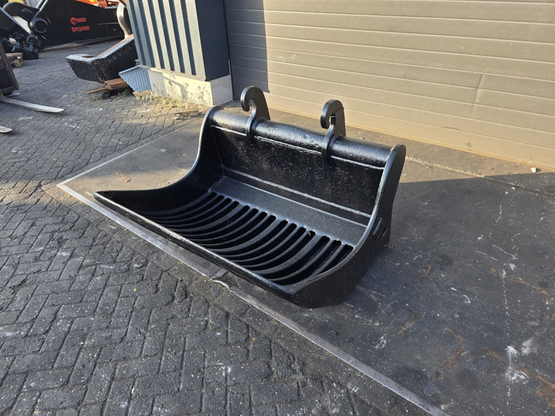 Puinbak cw30 cw 40 verachtert verachtert puinbak cw30 cw40 - Bucket for Construction machinery: picture 1 Puinbak cw30 cw 40 verachtert verachtert puinbak cw30 cw40 - Bucket for Construction machinery: picture 1