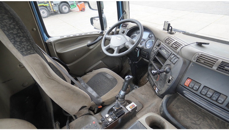 DAF CF 85.410 6X2 HOOKARM SYSTEM 681.000KM - Hook lift truck: picture 5 DAF CF 85.410 6X2 HOOKARM SYSTEM 681.000KM - Hook lift truck: picture 5