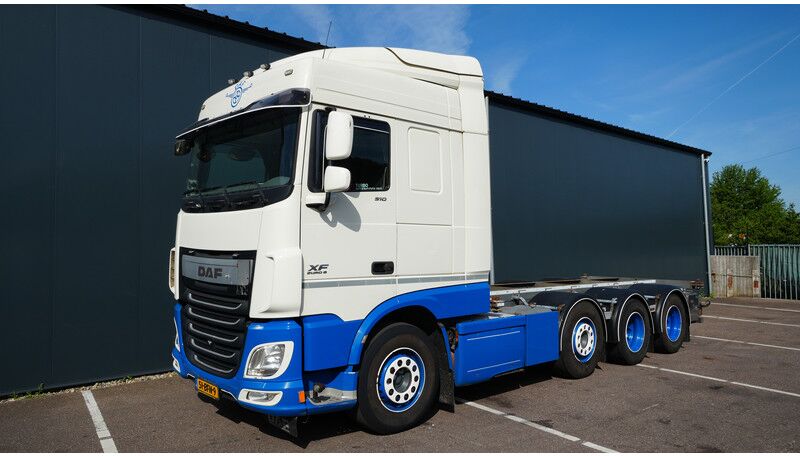 DAF XF 510 8x2 20FT container transport truck - Container transporter/ Swap body truck: picture 3 DAF XF 510 8x2 20FT container transport truck - Container transporter/ Swap body truck: picture 3