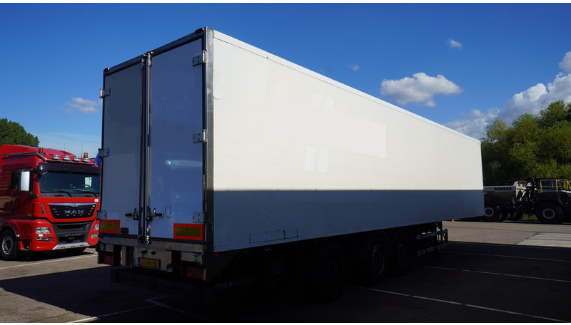 H.T.F. 3 AXLE FRIGO TRAILER CARRIER VECTOR 1800 - Refrigerator semi-trailer: picture 5 H.T.F. 3 AXLE FRIGO TRAILER CARRIER VECTOR 1800 - Refrigerator semi-trailer: picture 5
