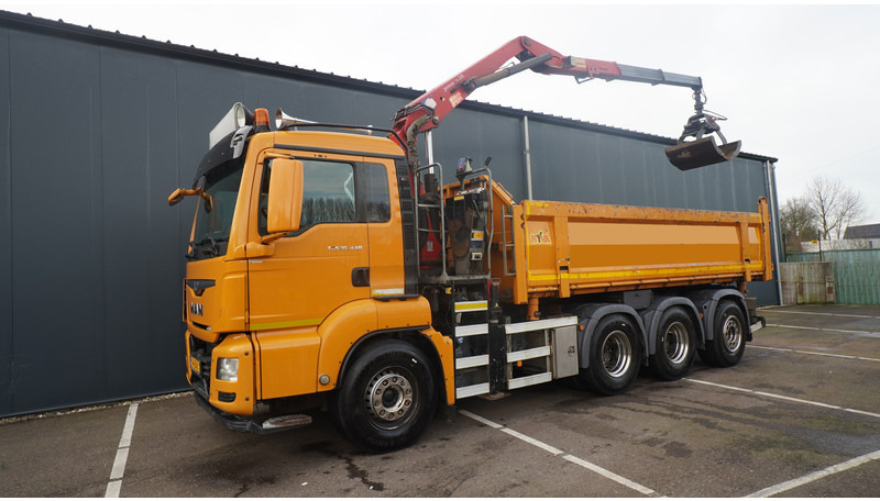 MAN TGS 35-440 8X4 2 SIDE TIPPER WITH HMF Z 1943 CRANE 415.000KM - Crane truck: picture 3 MAN TGS 35-440 8X4 2 SIDE TIPPER WITH HMF Z 1943 CRANE 415.000KM - Crane truck: picture 3